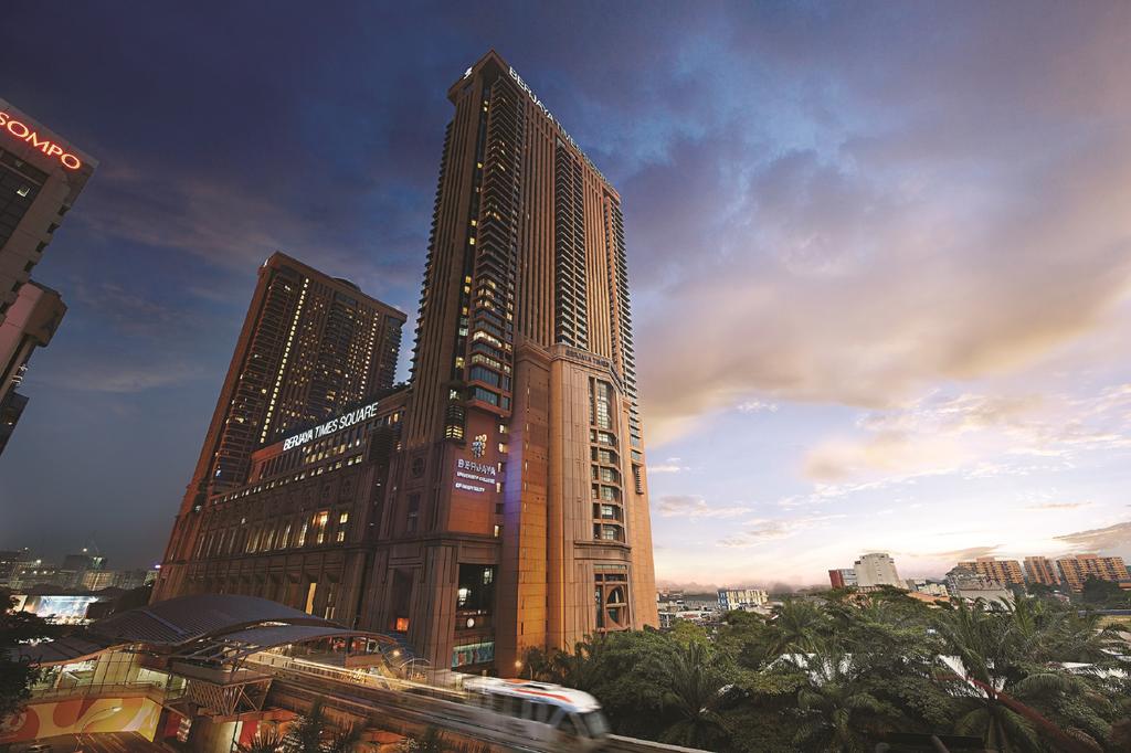 هتل برجایا تایمز اسکوار Berjaya Times Square کوالالامپور مالزی